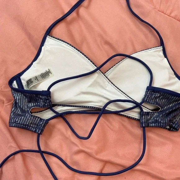 PINK Victoria’s Secret Shiny Blue Bikini - Picture 9 of 16